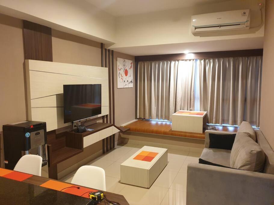 Cozy Room In Orange County Suite-Apartment In Lippo-Cikarang Cbd Luaran gambar