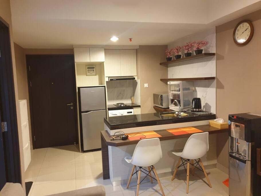 Cozy Room In Orange County Suite-Apartment In Lippo-Cikarang Cbd Luaran gambar